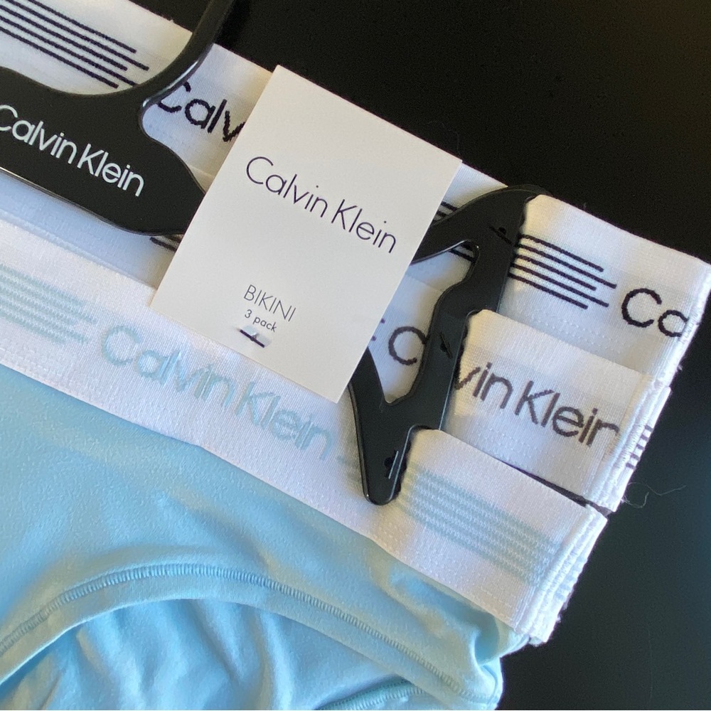 🌱 Calvin Klein 3-pack bikini underwear - Picture 2 of 8
